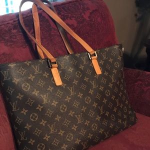 Pristine Authentic Louis Vuitton Loca Tote